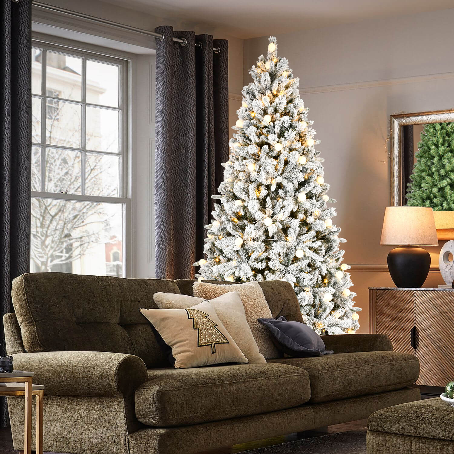 7.5ft / 8ft PE & PVC Mixed Artificial Christmas Tree with 400L Bi-Color LED Lights (G45 Bulbs)